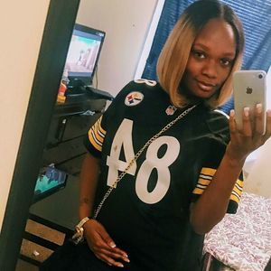 Meet your Posher, Royquita